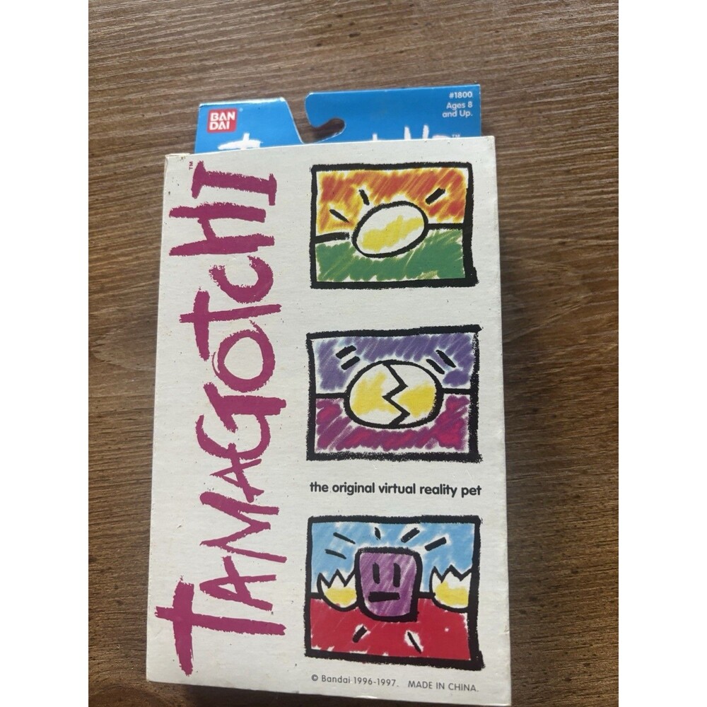 Vintage 1997 Bandai Tamagotchi Original White Virtual Pet Boxed #1800
